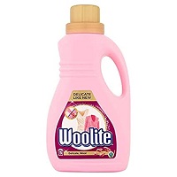 Woolite Delicate 900 ml 1